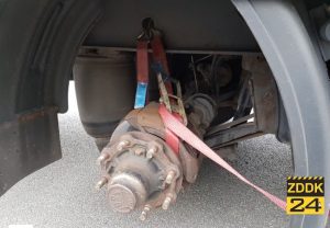 Baunatal: LKW-Gespann mit fehlendem Reifen unterwegs