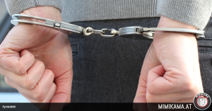 Verdacht des Menschen- und Drogenhandels – Drei Männer und eine Frau zum Teil mit Spezialeinheiten festgenommen