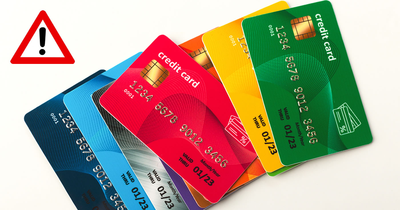 Verbraucherzentrale warnt vor Abzocke mit Prepaid-Kreditkarten im Internet. / Artikelbild: Prostock-studio - Shutterstock.com