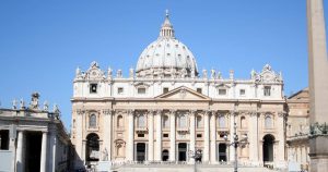 Erlaubt der Vatikan Sex mit Kindern ab 12 Jahren?