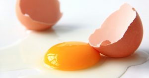 Warnung vor Betrug mit dem „Eier-Trick“ durch falsche Heilerinnen