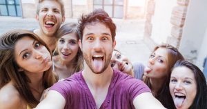 Zu viele Selfies machen User unsympathisch