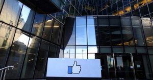 Facebook-Gremium für Beschwerden startet 2020