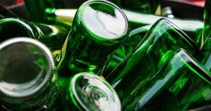 Bierflasche: Die Bedeutung der Punkte am Glas