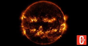 NASA zeigt Sonne mit grinsender Halloween-Fratze