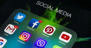 Politische Werbung auf Social Media: Studie zu Microtargeting zeigt Regulierungsbedarf