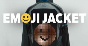 Autohersteller entwickelt Emoji-Jacke, um das Verständnis zwischen Fahrrad- und Autofahrern zu verbessern