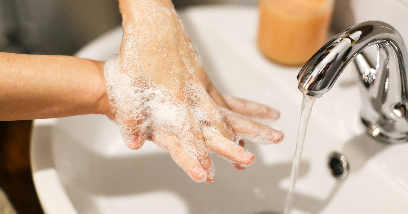 Händewaschen: Seife macht Viren inaktiv
