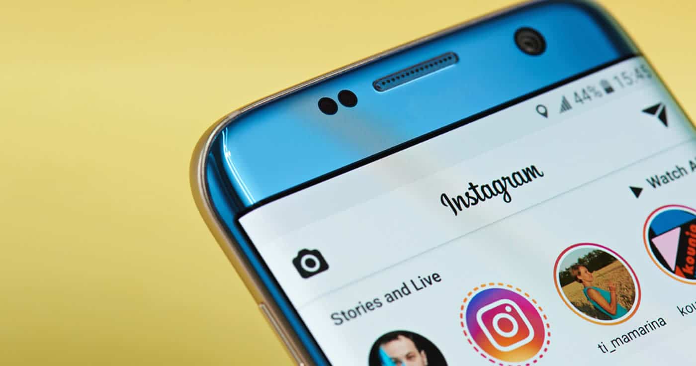 Instagram: Kamera beim Scrollen dauerhaft aktiv?