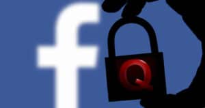 Weiterer Schlag gegen QAnon: Facebook löscht eine der größten Gruppen