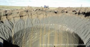 Riesige Krater: In Sibirien tut sich wieder die Erde auf