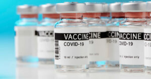 COVID-19-Impfstoff: Plante AstraZeneca bereits vor Monaten?