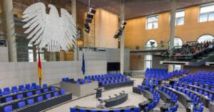 Corona-Krise: Bundestagsabgeordnete müssen sich auf sinkende Bezüge einstellen