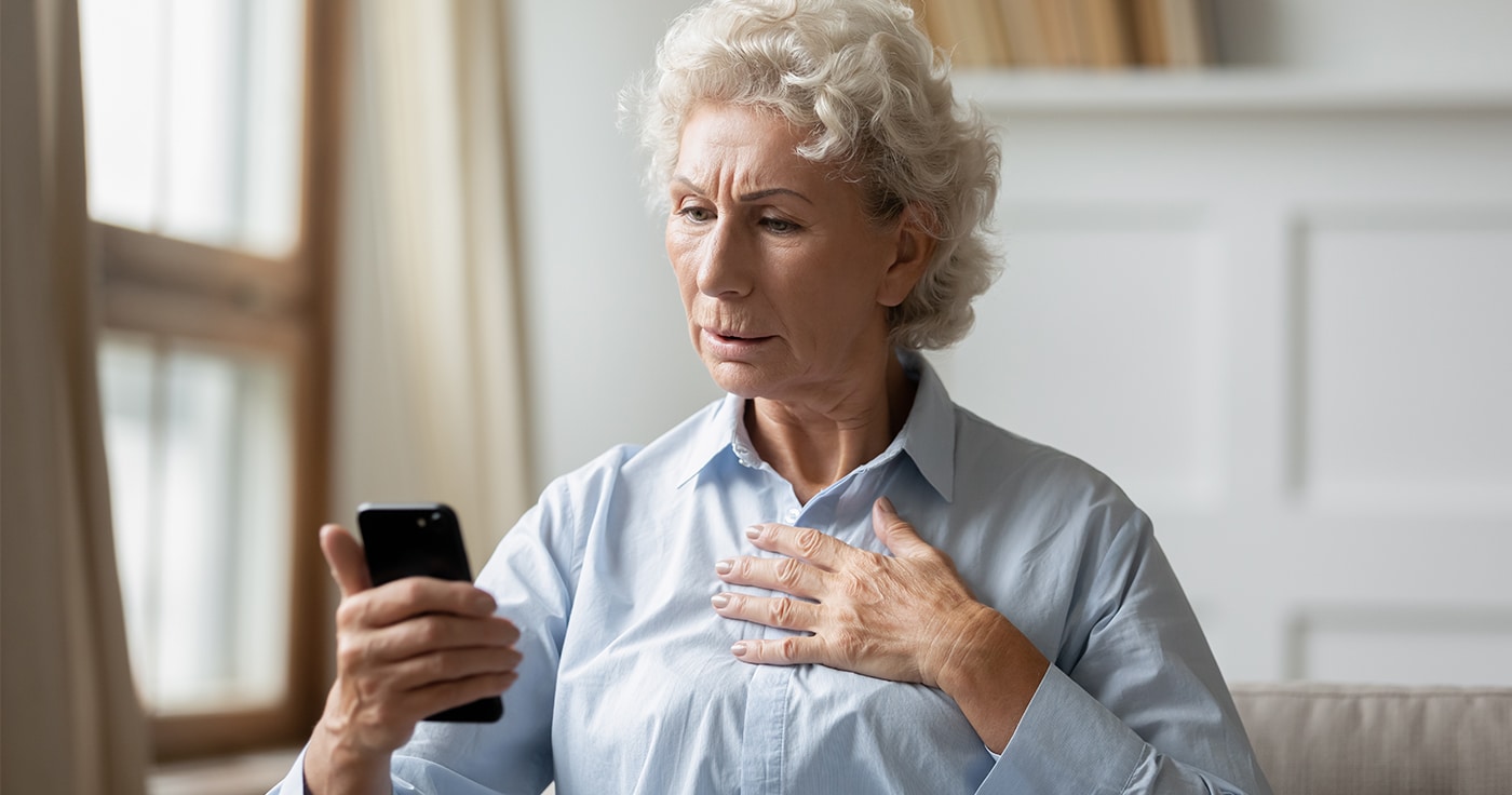 Betrugsmasche am Telefon: "Sag es nicht Mama und Papa" - Symbolbild: fizkes / Shutterstock
