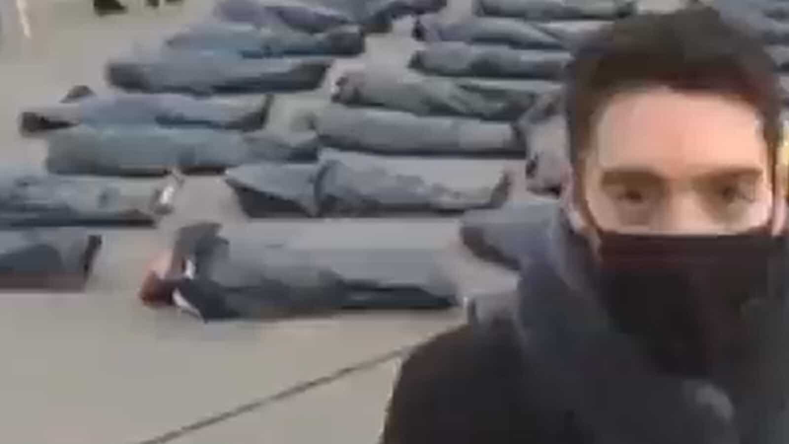 Leichensäcke bewegen sich? Kein Medienfake, Video zeigt nicht die Ukraine.