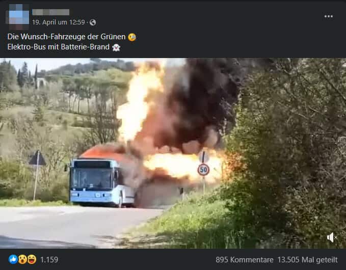 Screenshot Facebook: "Die Wunsch-Fahrzeuge der Grünen
Elektro-Bus mit Batterie-Brand"