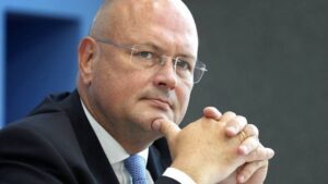 Böhmermann -Bericht: BSI-Chef Arne Schönbohm verliert seinen Job