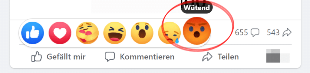 Wie das 'Wütend'-Emoji Ihren Facebook Newsfeed beeinflusst – mimikama.org Emojis sind aus der Online-Kommunikation nicht mehr wegzudenken. Im Februar 2016 hat Facebook die „REAKTIONEN“ als Ergänzung zum traditionellen „Gefällt mir“-Button eingeführt. Diese bieten den Nutzern eine größere Auswahl an emotionalen Reaktionen auf Beiträge und haben sicherlich die Art und Weise verändert, wie wir auf Inhalte reagieren. Zur Auswahl stehen „Gefällt mir“, „Liebe“, „Umarmung“, „Haha“, „Wow“, „Traurig“ und „Wütend“.